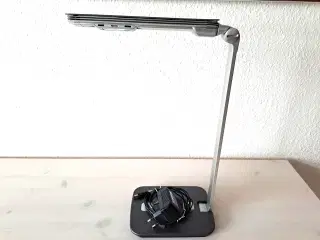 Phipips skrivebordslampe