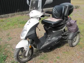 3 hjulet scooter