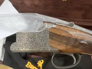 Browning Jagtgevær kal. 12/76