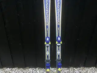 Fine DYNASTAR MAX ANTHEA ski på 170 cm