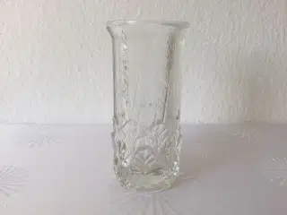 glasvase presset glas