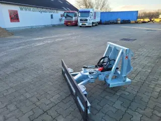 PM Foderskraber/spalteskraber hydraulisk  180 cm