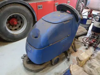 Gulvvasker NILFISK Scrubtec 553 BL