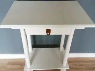 Nymalet tobaksbord Hvid