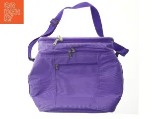 Lilla picnic taske med tilbehør (str. 34x27 cm)