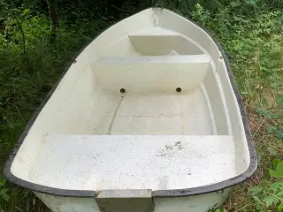Båd ca 4 m