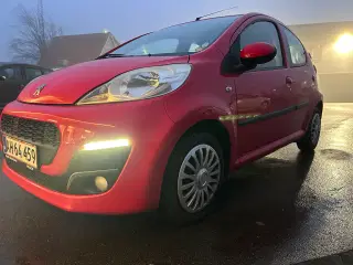 Peugeot 107 fuld service bog! Syn til 2027