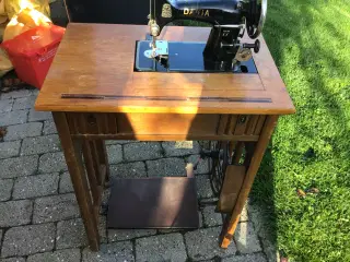 Gammel Dania Symaskine