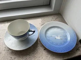 Mågestel Kaffekop, underkop og dessert tallerken 
