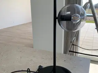 Orb bordlampe