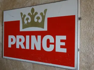 Prince dobbelt sidet skilt