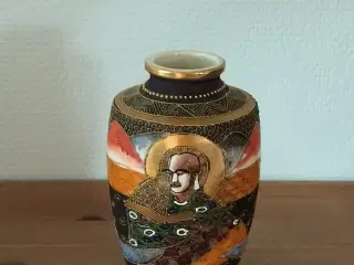 Dekorativ japansk satsuma vase