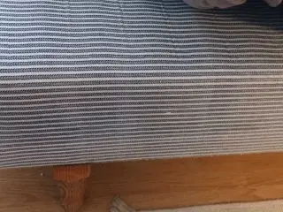 1 1/2 mands boxseng og topmadras med betræk