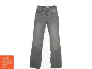 Grå jeans fra Gina Tricot (str. L)