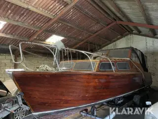 Motorbåd med bådtrailer Oskar 26