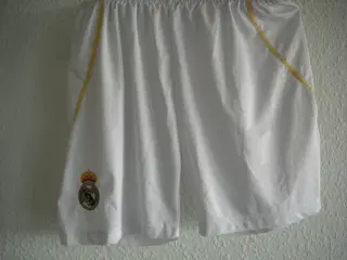 Shorts str 14 år