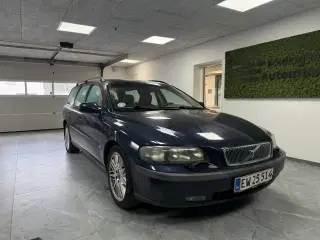 Volvo V70 2,4 140HK Stc