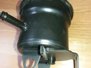 Reservoir Assy.  Vane Pump Oil Toyota Carina mf.