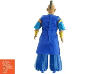 Lampens ånd Genie Action Dukke fra filmen Aladdin 2019 med Tiara fra Disney (str. 31 x 12 cm)