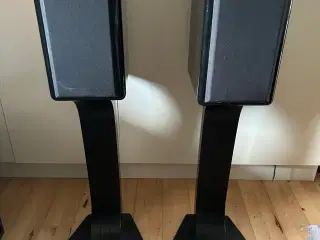 XTZ 93.22 højtalere med stander