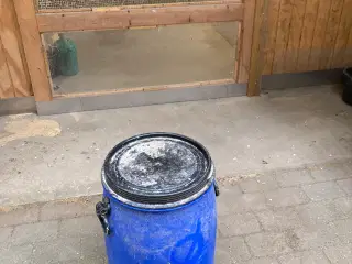 Tønde til foder