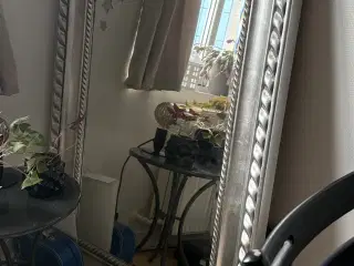 Spejl med sølvramme