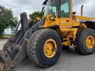 Volvo L 120 C MED HURTIGSKIFTE OG SKOVL
