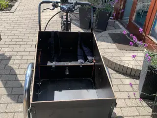Christina light el-cykel