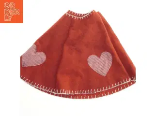 Rødt juletræstæppe med hjerter (str. Ø 87 cm)