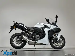 Suzuki GSXS 1000 GT