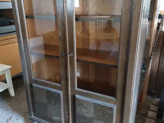 Vitrine skab