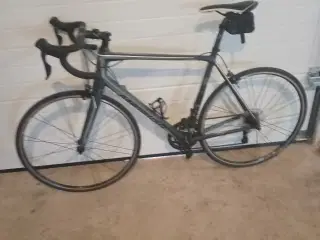 Rasercykel Merida.