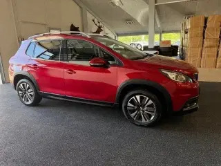 Peugeot 2008 1,2 e-THP 110 Selection Sky