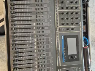 LD Dave 15 + soundcraft si impact mixer