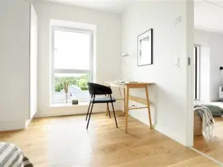 KUN 1 MÅNEDS DEPOSITUM - 4 værelses bolig med plads til hele familien, Brøndby, København