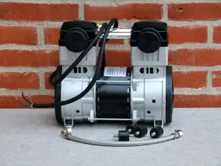Dan kompressor oliefri, 8bar, 400v ubrugt. 
