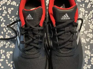 Adidas løbesko str. 43 1/3