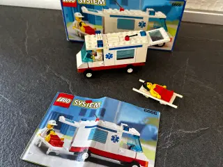 LEGO System 6666 Ambulance