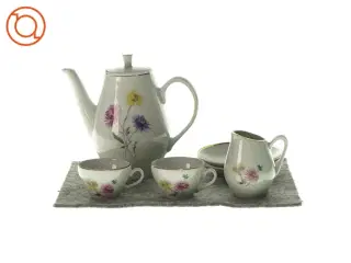 te eller kaffestel i porcelæn til leg (str. 4 x 5 og 7 x 4 og 10 og 13 x 5cm)