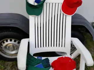 100 stk. Golf Caps i Grøn og Røde caps. 