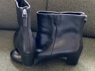 ECCO STØVLETTER SORTE