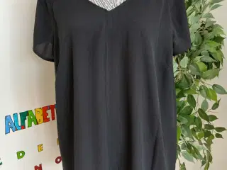 Top. Any Way. Medium/38