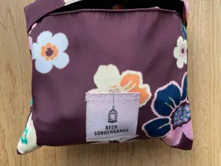 Beck Söndergaard tote bag