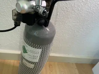co2 flaske + regulator