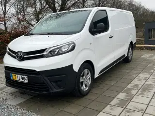 Toyota proace 2.0 D lang model 