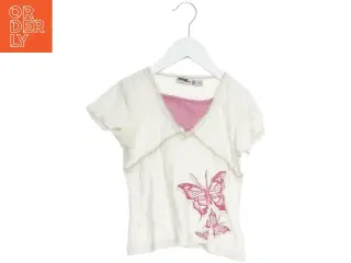 T-shirt med sommerfugleprint fra Pretty Sille (str. 128)