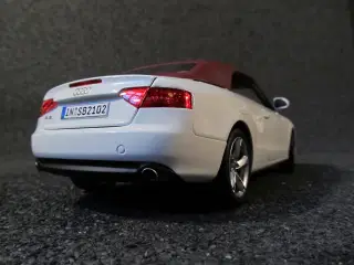 2009 Audi A5 Cabriolet - 1:18 