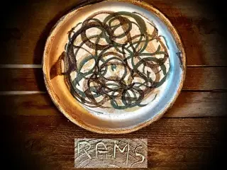 * Skål - fra RAMS