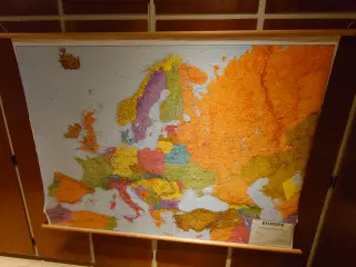 Velholdt skolekort over Europa(187 x 136)cm