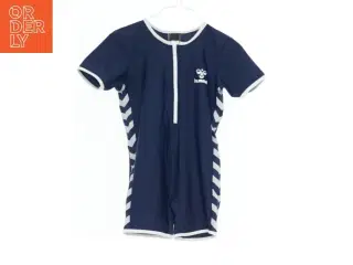 UV-badedragt med korte ærmer fra Hummel (str. 104)